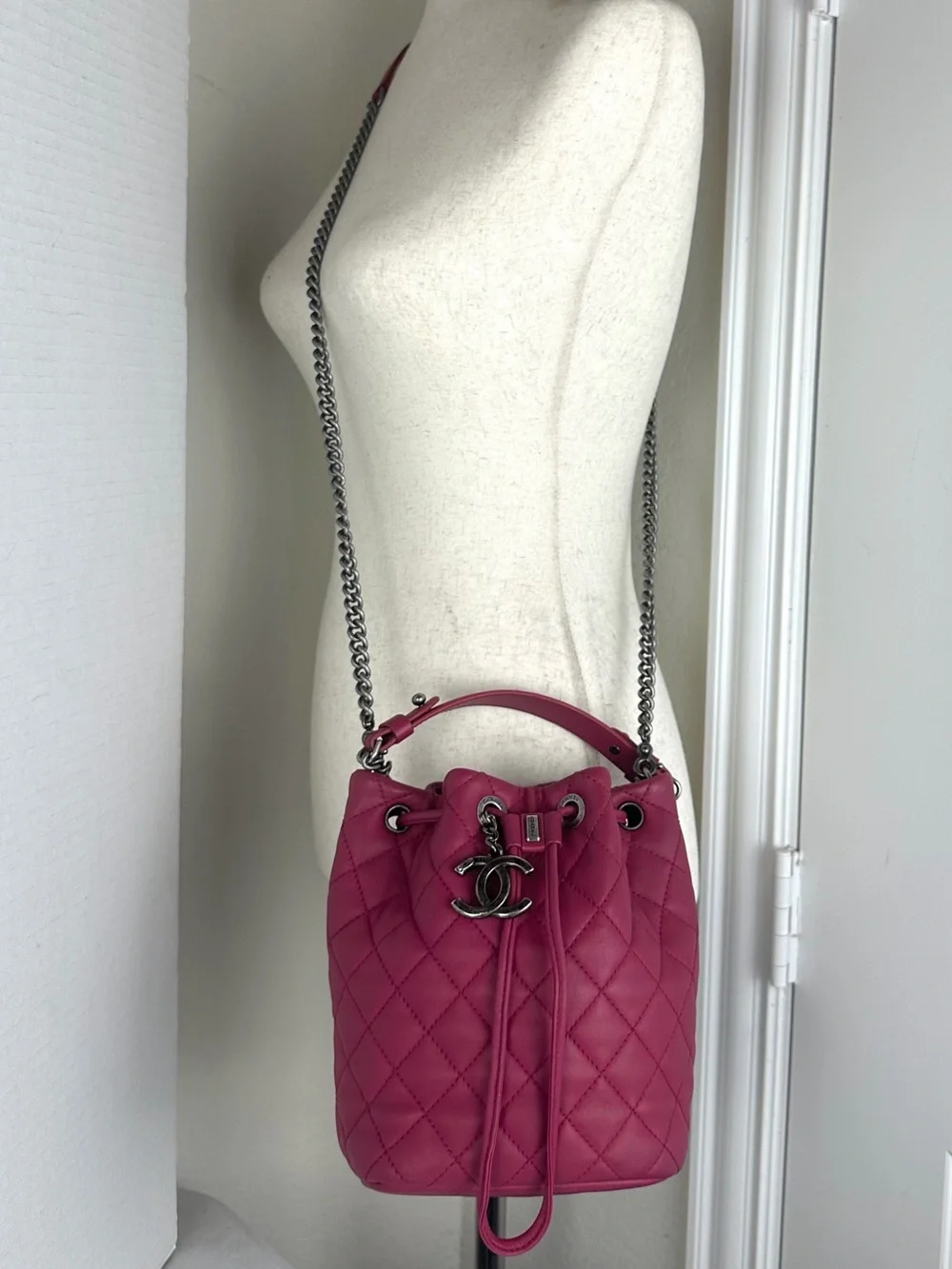 CHANEL Drawstring Bucket Bag – Pink Lambskin Quilted Leather Ruthenium Hardware